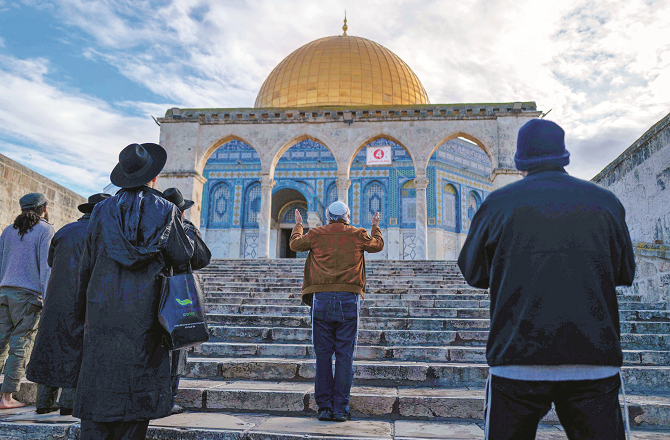 یہودی آباد کارمسجداقصیٰ میں گھسے، تلمودی رسوم ادا کی 