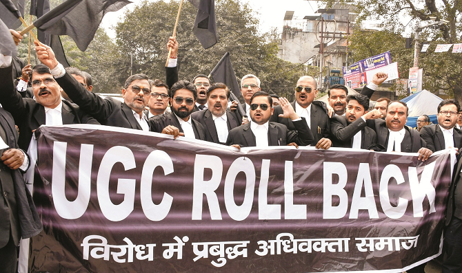 یو جی سی تنازع:مساوات کو یقینی بنانے کی سنجیدہ کوشش یا سیاسی بساط پر ایک اور چال