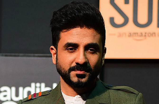 لوک سبھا: ابھیشیک بنرجی نے ’’ٹو انڈیاز‘‘ کا حوالہ دیا، بحث تیز، ویر داس کا ردعمل