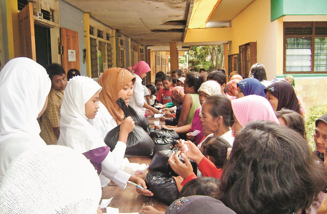 زکوٰۃ کا مقصد صرف  وقتی مددکرنا نہیں بلکہ ایمان کی مضبوطی اور  معاشرتی بہتری ہے