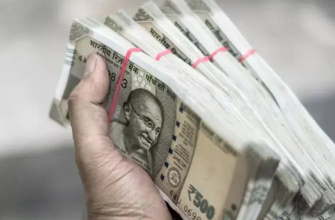 کیا ۵۰۰؍ روپے کے نوٹ بند ہو رہے ہیں؟ حکومت نے وضاحت کی 