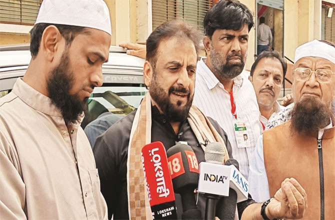 مالیگاؤں :سیکولرفرنٹ کی پیشکش پر ایم آئی ایم مشروط حمایت کیلئے تیار