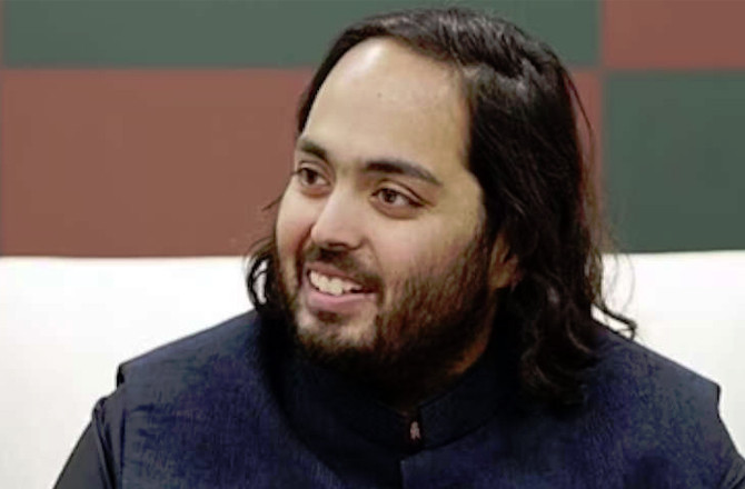 ۵ء۱؍ملین ڈالر کی ’ونتارا‘ گھڑی لانچ: جیکب اینڈ کو نے اننت امبانی کو گھڑی کے اندر سمو دیا 