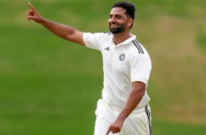 وجے ہزارے ٹرافی میں عاقب نبی کی شاندار کارکردگی