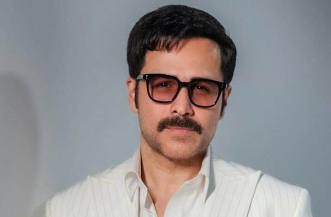 عمران ہاشمی نے محکمہ کسٹمز کی محنت کی پزیرائی کی 