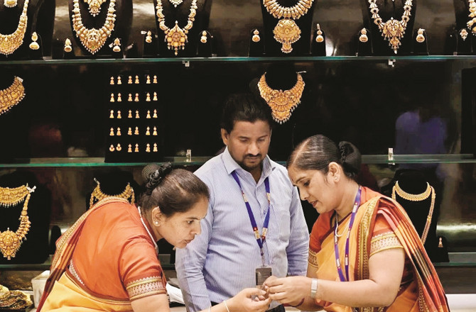 تجارتی جنگ کا خطرہ ،سرمایہ کاروں کی توجہ سونا اور چاندی پر