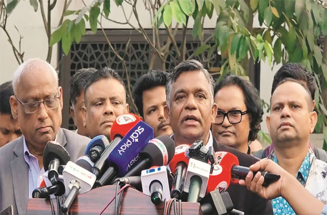 بالآخربنگلہ دیش کو باہرکا راستہ دکھادیاگیا