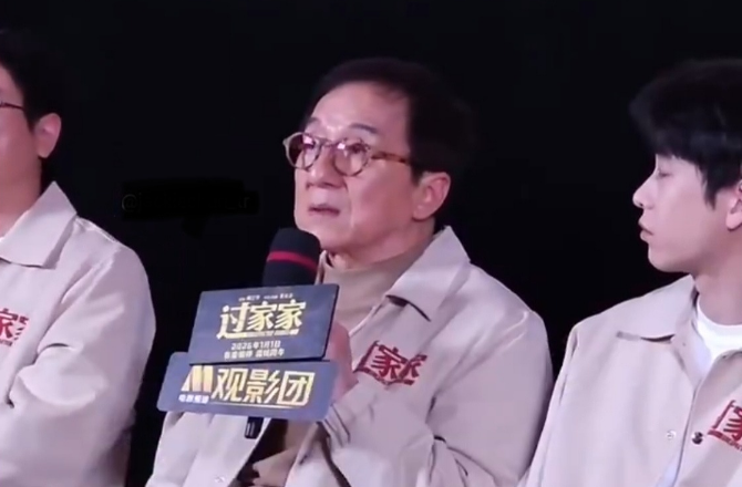 غزہ کے بچوں کی تکالیف نے جیکی چین کو آبدیدہ کردیا، ننھے فلسطینی بچے کی مختصر کلپ نے گہرا اثر ڈالا