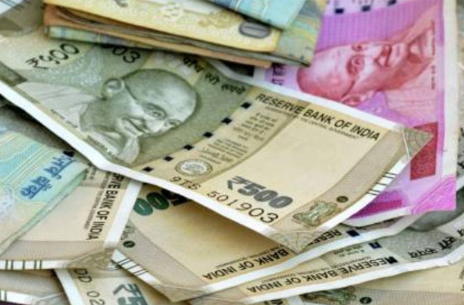 گرین لینڈ میں تناؤ میں کمی سے مارکیٹ کو راحت، روپے میں بہتری کی توقع