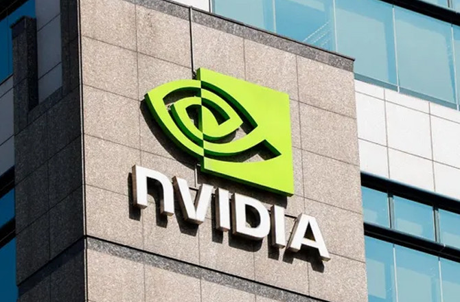 اب کاریں خود سوچیں گی اور فیصلے کریں گی ، این ویڈیا  نے الپانایو اے آئی لا نچ کیا 