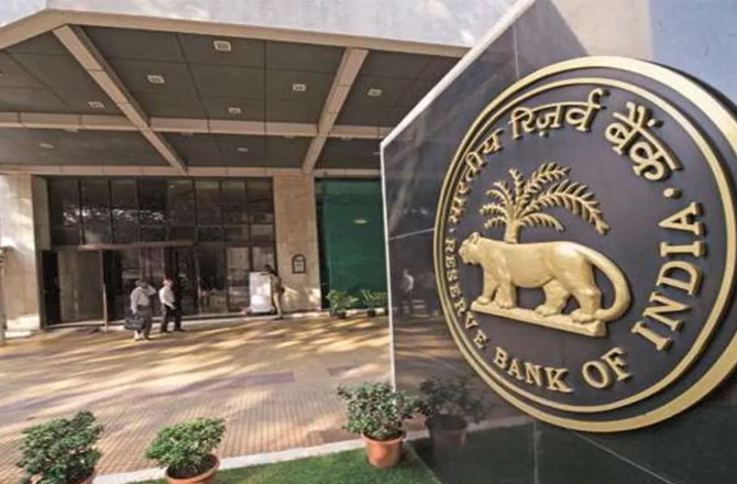 امسال  بڑی راحت کا امکان، آر بی آئی سود کی شرح کو ۵۰ء۰؍فیصد تک کم کر سکتا ہے