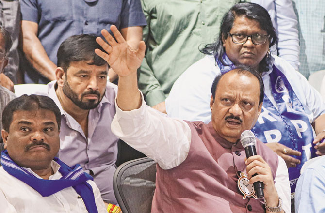  اجیت پوار کی الزام تراشی، بی جے پی کا جوابی حملہ 