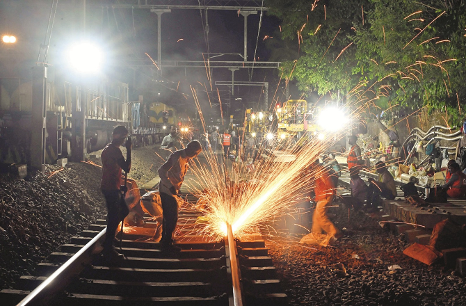 آج اورکل کی درمیانی شب گرانٹ روڈ اور ممبئی سینٹرل اسٹیشنوں کے درمیان بلاک