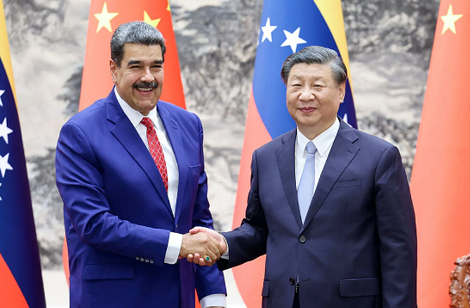 امریکہ وینزویلا تنازع: چین کا امریکہ سے صدر مادورو کی فوری رہائی کا مطالبہ 
