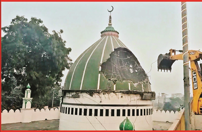 دیوریا میں درگاہ اور مسجد کی انہدامی کارروائیوں کے بعد اب گرفتاریوں کا سلسلہ 