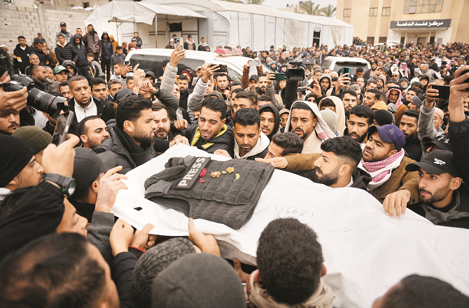 غزہ :شدید سردی اوراسرائیل کےمسلسل حملوں سےحالات بدتر 