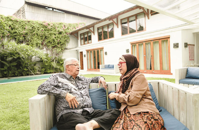 احساسِ تنہائی کیا ہے؟ کیوں ہے اور کیسے ختم ہو؟