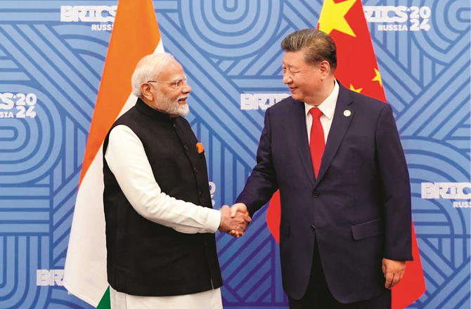 امریکہ کو منانے کے بجائے ہندوستان کی توجہ چین پر