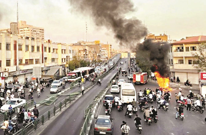 ایران :ملک گیر مظاہروں میں مزید شدت