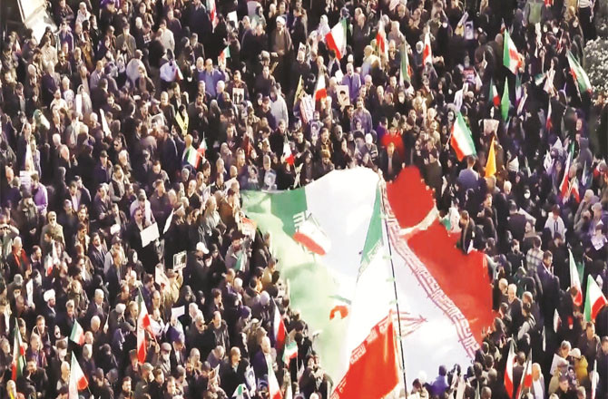  ایران پر حملہ کا خطرہ شدید تر، امریکہ کو روس کا سخت انتباہ