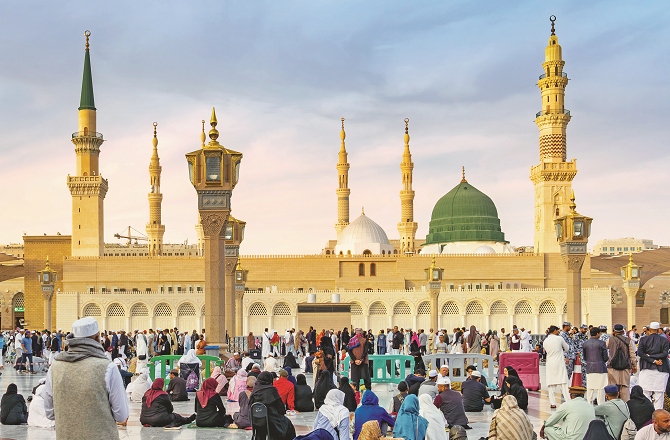 سرورِ کائنات ؐ سے محبت زبانی نہیں قلبی ہو اَور اس کا اظہار سراسر  عملی ہو!