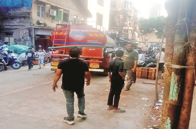 مدنپورہ : پانی کی قلت  اور آلودہ  پانی کی سپلائی   سےمکینوں کو دشواریاں