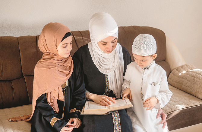 جب ماں کا شعور بیدار ہو تو وہ آنے والے زمانوں کی فکری لکیر کھینچ دیتی ہے