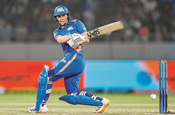 ڈبلیو پی ایل : اہم میچ میں ممبئی کی بنگلور پر فتح 