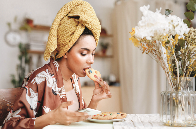 غذا اور صحت: وقت بے وقت کی بھوک اور سستی سے یوں نجات پائیں