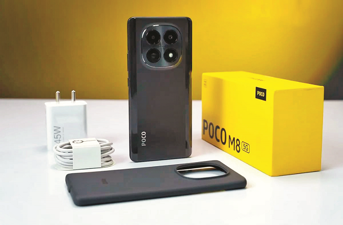 پوکو ایم ۸؍،۵؍جی کم قیمت میں ایک عمدہ فون کا تجربہ