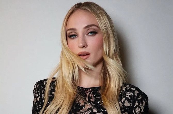 ’’گیم آف تھرونز‘‘ کی اداکارہ سوفی ٹرنر نے بالی ووڈ میں کام کرنے کی خواہش کا اظہار کیا 