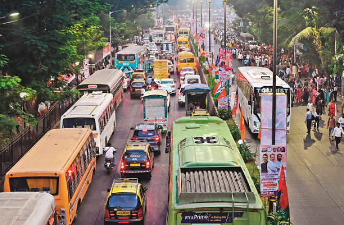 کل سے شہر میں مصروف اوقات میں بھاری گاڑیوں پر پابندی