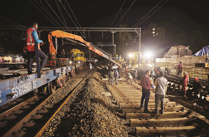 نئے سال میں ویسٹرن ریلوے کے مسافروں کو ۱۸؍جنوری تک مشکلات 