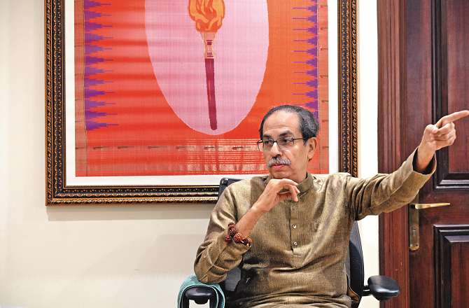 ممبئی میں اب بھی ادھو شیو سینا ،شندے سے زیادہ مقبول