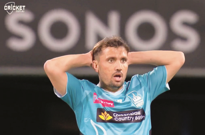 بگ بیش :زمان خان کا جادو، آخری اوور میں ۶؍ رنز کا ناقابلِ یقین دفاع کیا 