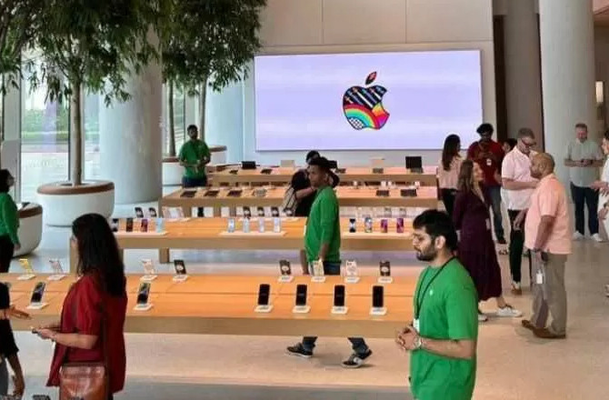 ہندوستان میں ایپل کی ایک اور ریکارڈ آمدنی، ٹم کک نے کی شاندار کارکردگی کی تصدیق 
