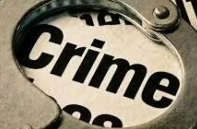 سوسائٹی میں بائیک پارکنگ کے معمولی تنازع میں نوجوان اور اس کی ماں پرقاتلانہ حملہ
