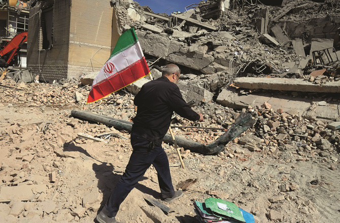 ایران میں دھماکے، امریکی فوج کی ملوث ہونے کی تردید