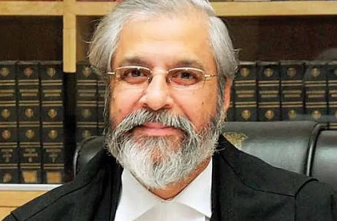 پاسپورٹ کو شہریت کا ثبوت نہ ماننے کا حکومتی مؤقف قانون کی غلط تشریح: جسٹس لوکر