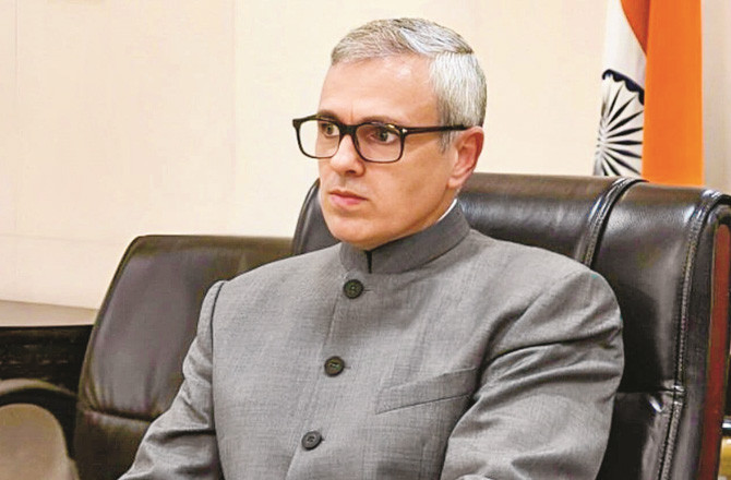 سری نگر میں کئی برس بعد لیکچررس کی تقرری ، وزیر اعلیٰ نے۱۱۷؍ تقرری نامے تقسیم کئے