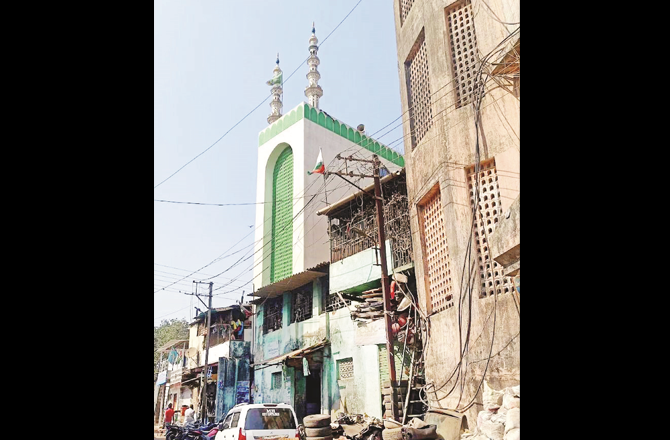 الہاس نگر کی برکاتیہ مسجد اور مدرسہ کو عدالت سے بڑی راحت