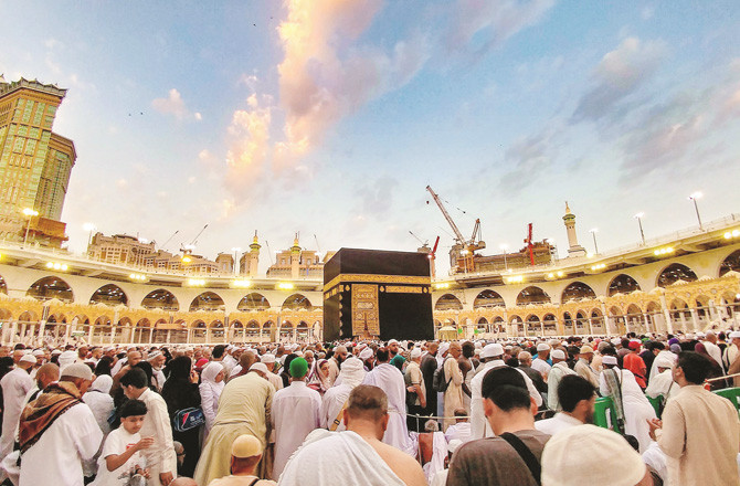 دُنیا کی متاعِ حقیر کیلئے آخرت کا سودا کرلینا فائدہ نہیں ، نقصان عظیم ہے