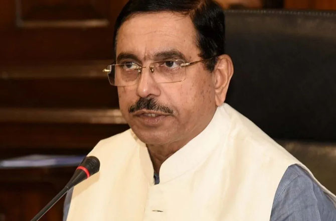 پرہلاد جوشی: وزیرِ تعلیم بننے کے بعد پہلا ردِعمل