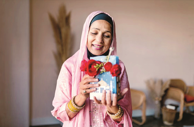 تحفہ دینا چاہئے مگر اِن باتوں کا خیال رکھیں