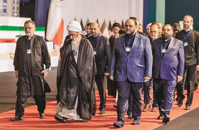 ایران: ہرغیرملکی وفد کی حاضری کے وقت قرآن کی الگ الگ آیتوں کی تلاوت