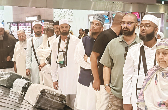 حج بیت اللہ کی سعادت سے سرفراز ہونے کے بعد حجاج کی وطن واپسی شروع 
