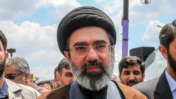 ایران اسرائیل کشیدگی:خامنہ ای نےکہا ’’صہیونی حکومت کے چند دن باقی ہیں‘‘
