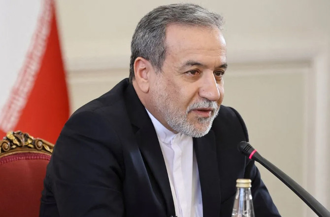 آبنائے ہرمز سے ہندوستانی جہازوں کو گزرنے کی اجازت ہے: عباس عراقچی