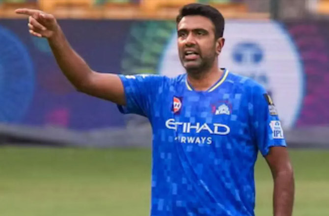 آئی پی ایل ۲۰۲۶ء سے پہلے کیمرون گرین کا نام لے کر  آر اشون نے نئی بحث چھیڑ دی