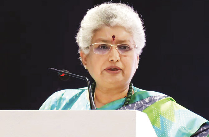 ’’ججوں کو درست فیصلہ کرنے میں ہچکچانا نہیں چاہیے، چاہے انہیں ترقی نہ ملےیا ارباب اقتدار ناراض ہوں‘‘